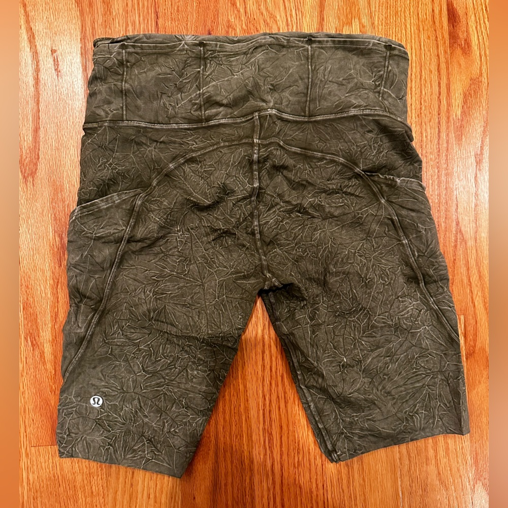 COPY - Lululemon bike shorts!